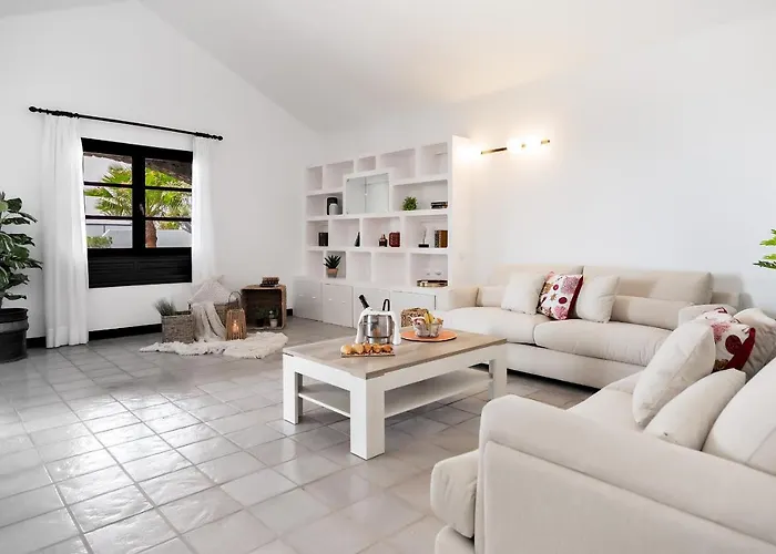 Sea Star Lanzarote Вилла Коста Бланка